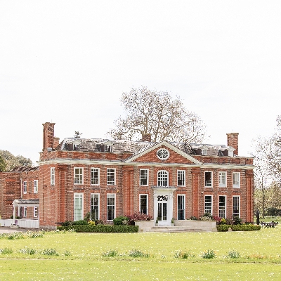Wedding News: Bradbourne House is a Queen Anne country house dating back to 1590