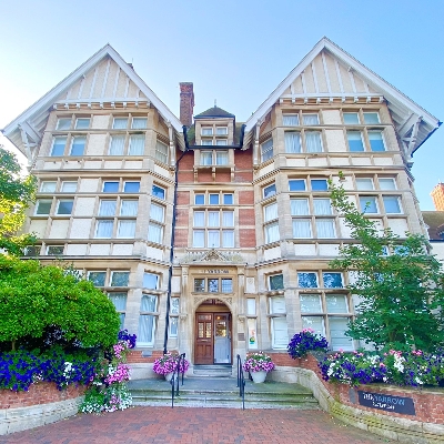 The Yarrow is a beautiful Jacobean 28-bedroom hotel dating back to 1894