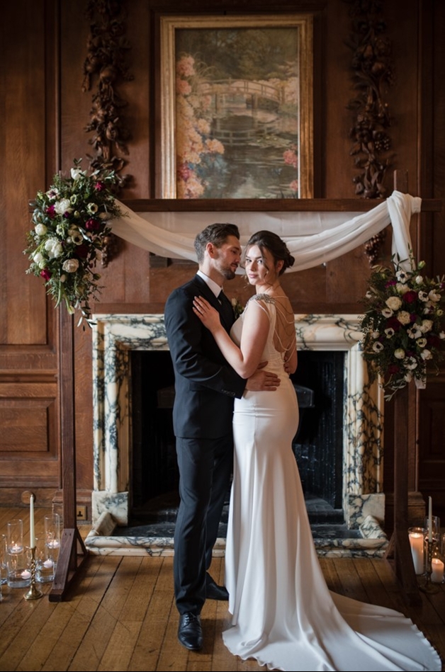 Check out this styled shoot couple oak-panelled room