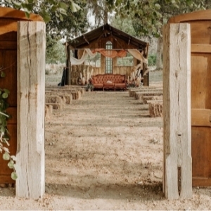 Oak Tree Barn